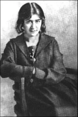 ГА Бениславская Сергей Александрович сначала смеялся и был очень доволен - фото 31
