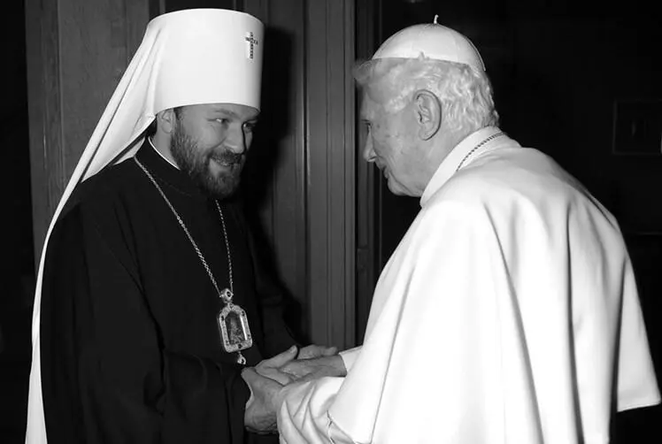 Митрополит Волоколамский Иларион с Папой Римским Бенедиктом XVI 2012 г Папа - фото 23