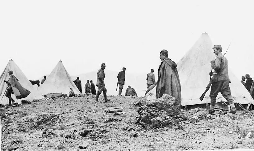 Сербский военный лагерь в Скутари Шкодер 1915 г Переход сербской армии - фото 22