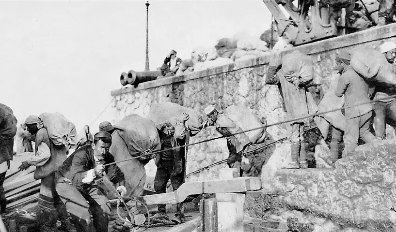 Эвакуация сербских беженцев из Вирпазара Черногория 1916 г Эвакуация на - фото 30