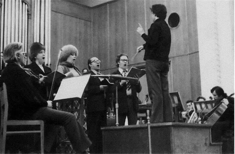 Репетиция Девятой симфонии Бетховена 1976 Т Милашкина Е Образцова А - фото 110