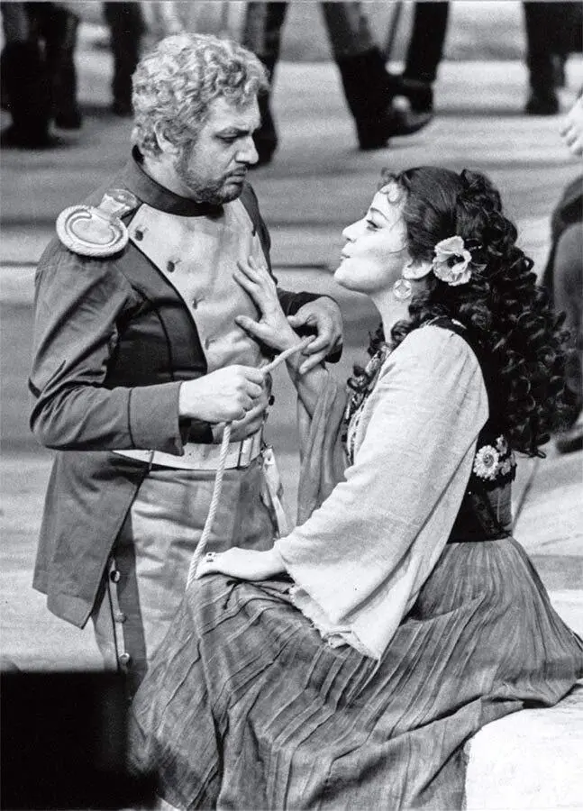 Кадр из фильма Поет Елена Образцова 1979 Эболи Дон Карлос Ла Скала - фото 194
