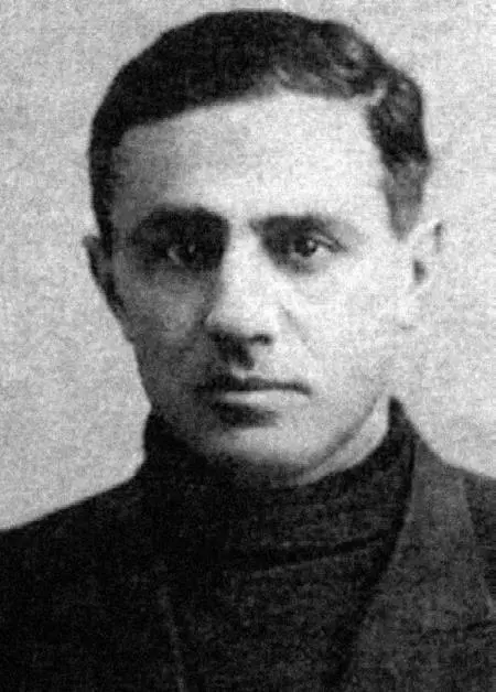 Ариадна Эфрон и Самуил Муля Гуревич Конец 1930х гг Марина Цветаева и - фото 22