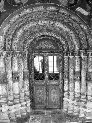 Вход церкви св Николы Надеина Южная галерея Ярославль Середина XVII в - фото 118