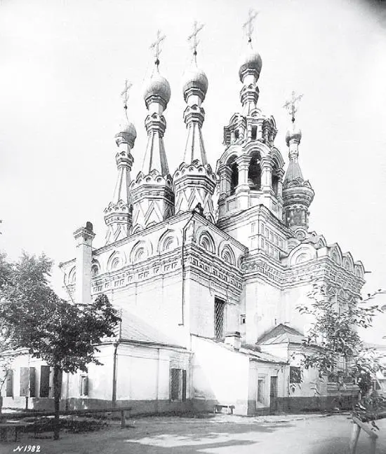 Церковь Рождества Богородицы в Путинках Фото 1930х Справа придел - фото 162