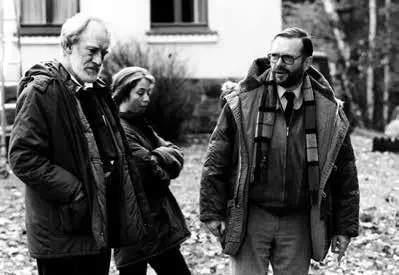 С актерами Максом фон Сюдовым и Софи Гробёль 1992 г Я постоянно цитирую - фото 34