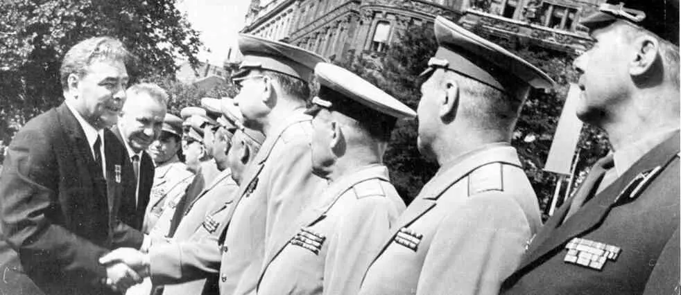 Будапешт 6 сентября 1967 года Во время визита партийноправительственной - фото 60