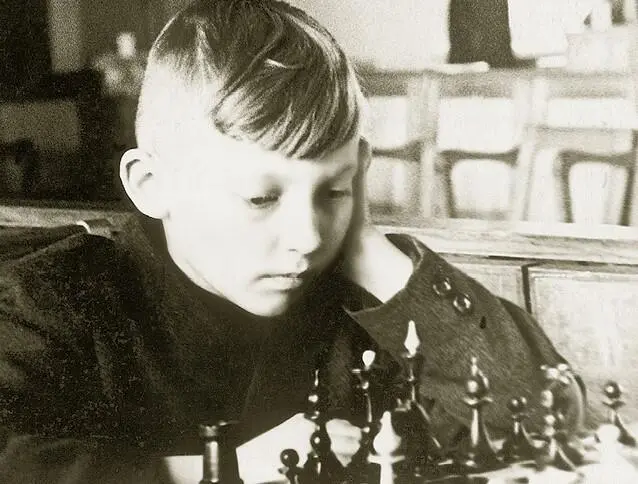 На Спартакиаде школьников в Горьком 1963 г Сеанс одновременной игры на - фото 7