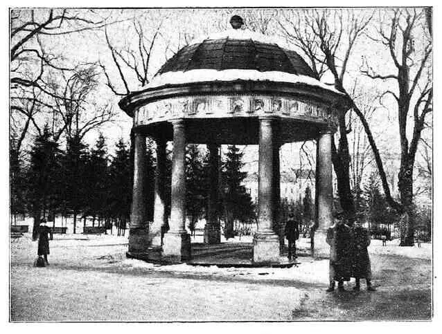 Львов Ротонда в городском саду Зима 1914 1915 гг Львов Памятник графу - фото 139