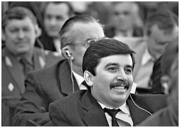 VI съезд народных депутатов России в апреле 1992 года Именно на этом съезде - фото 21