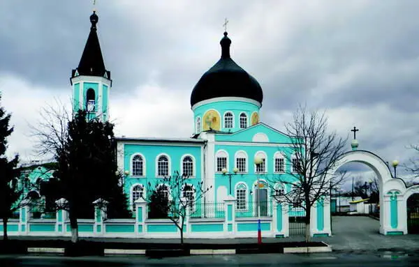 Успенский собор в Новом Осколе К моменту переезда в Новый Оскол семьи - фото 29
