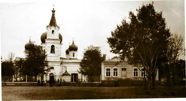 Храм Михаила Архангела в селе Медвежье Фотография начала ХХ века - фото 151