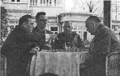 В санатории Архангельское Л И Брежнев маршалы А А Гречко Н И Крылов - фото 75