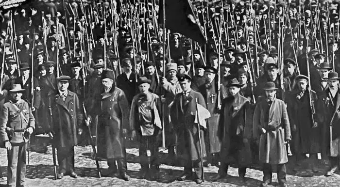 Защитники революционного Петрограда 1917 г Планы переезда в Москву в связи с - фото 97