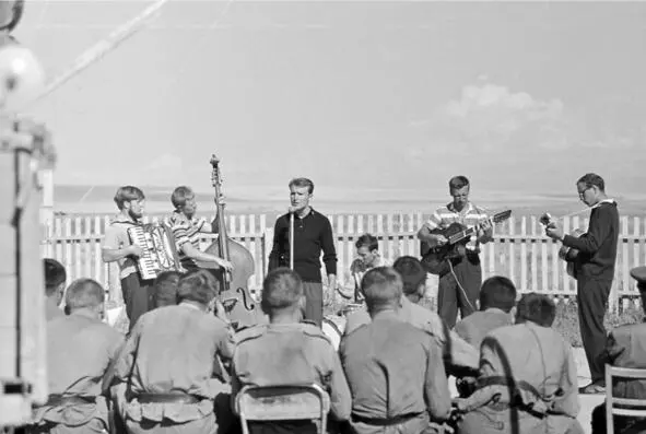 196608 У пограничников Казахстана Валерий Кравчук Александр Яковлев Ян - фото 147
