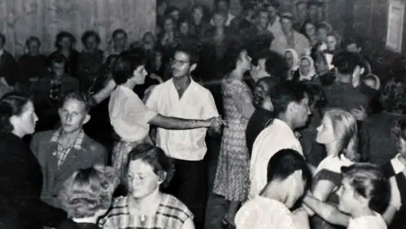 195907 После концерта обязательные танцы под живую музыку почти гвоздь - фото 167