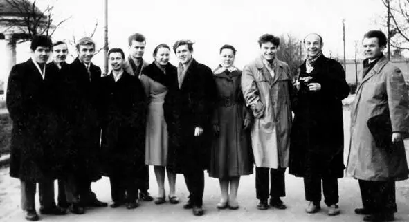 12 апреля 1961 г Группа 014 Фёдор Каменец Борис Душкин Стас Сорокин Андрей - фото 266