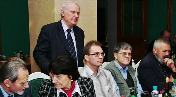 Двое слева Андрей Фрейдин Татьяна Пиголкина Двое справа Олег Андреев - фото 353