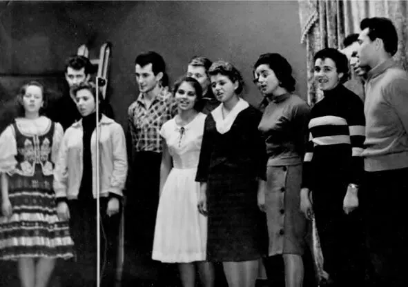 196111 Татьяна Воскресенская Вячеслав Смирнов Эмма Скляренко Валерий - фото 63