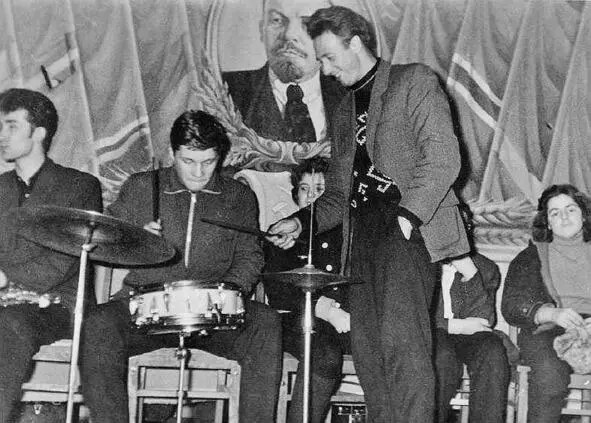 196111 Подмосковье Мастер класс Володи Бутова ударник Саше Филиппенко - фото 65