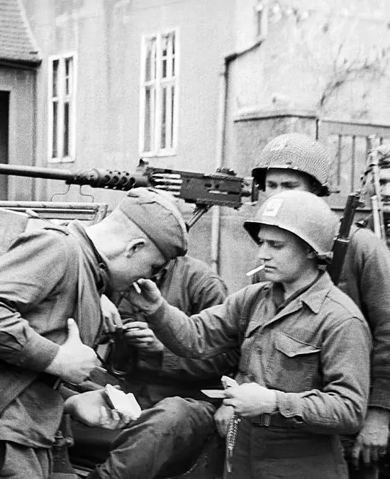 В годы Великой Отечественной войны впервые в истории разведывательных служб - фото 7