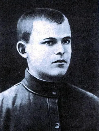 Н Ватутин 16 лет Фото Как и в любом русском селении в деревне Чепухино - фото 8