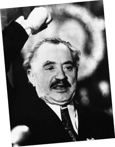 На V съезде БКП 1948 В послевоенной Европе говорили о социальной - фото 10