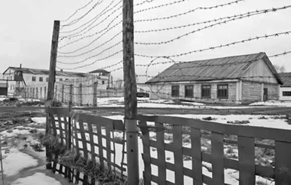 Бывшая трудовая колония строго режима в поселке Кучино Пермской области Из - фото 6