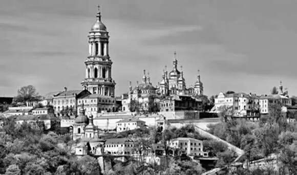 КиевоПечерская лавра является одним из самых священных мест Русской - фото 34