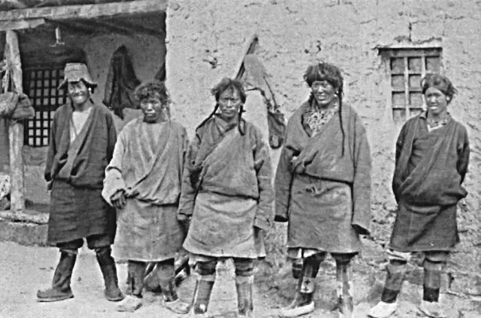 Пойманные разбойники Разбиваем лагерь в Баркха 30 один дом и множество - фото 14