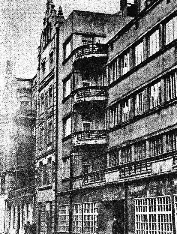 Здание МОБ в Люблине ул Кроткая 4 17 января 1945 года Красная Армия выбила - фото 66
