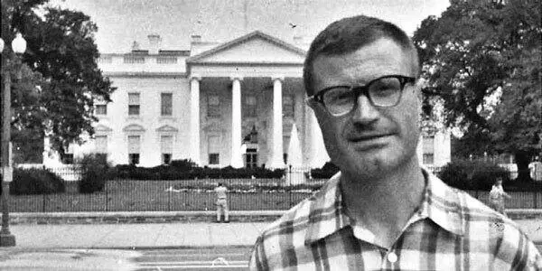 Карел Кёхер у Белого Дома1966 год Вскоре Карел стал одним из лучших - фото 73