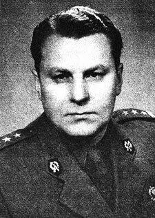 Витольд Сенкевич Родился в Вильно Наст фамилия Левин Член ВЛКСМ с 1939 - фото 124
