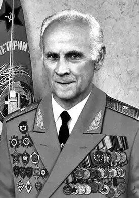 В П Иванов Родился в с Чебаково Ядринского уезда В 19411942 гг учился в - фото 176