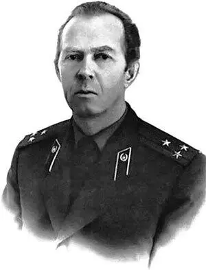 Е А Савинцев В 1941 г окончил школу в Новосибирске с началом войны работал - фото 226