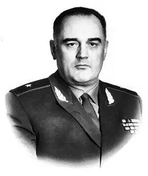 Б А Соломатин Русский Родился в Москве в семье военнослужащего Участник - фото 229