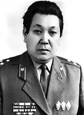 Ж Ш Шайхин Казах Родился в Актюбинске в семье прокурора В органах - фото 243
