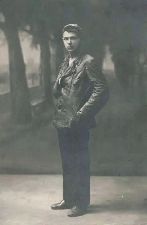 Косарев А В 16 декабря 1922 года его автограф IX съезд ВЛКСМ 1931 год - фото 1