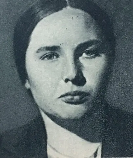 Пикина В Ф 1936 год В центре Косарев и Пикина Глава семнадцатая - фото 11