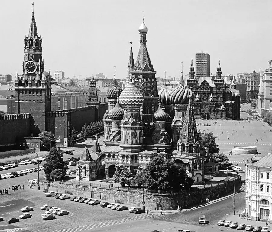 49 Собор Василия Блаженного на Красной площади где Олег Гордиевский пытался - фото 50