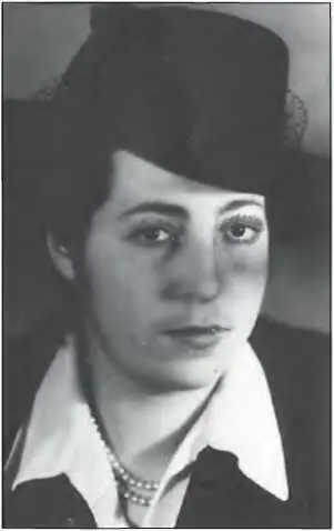 Нина Герман в облике актрисы немого кино 1940е гг Москва Фриды - фото 38