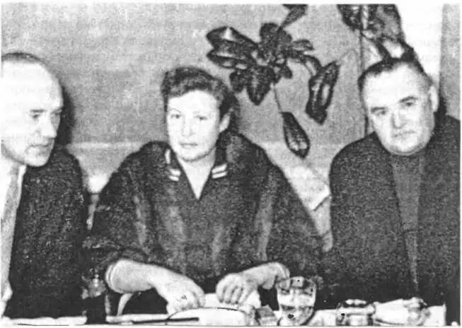 Борис Викторович Раушенбах Нина Ивановна и Сергей Павлович Королевы на банкете - фото 48