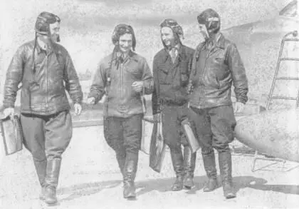 После полета 1963 год Ведущий более опытный летчик он и учитель и - фото 31