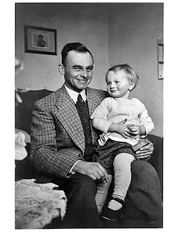 Витольд и Марек Ок 1940 года Предоставлено семьей Пилецких Восемнадцатого - фото 16