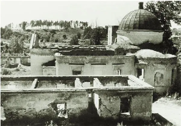 Разрушенный оккупантами Святогорский монастырь 1945 г Российский - фото 86