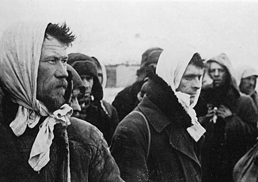 Задержанная восточнее Харькова в декабре 1941 г группа партизан состоявшая из - фото 23
