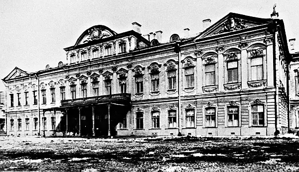Шереметевский дворец Фотография 1930х гг На территории усадьбы как уже - фото 84