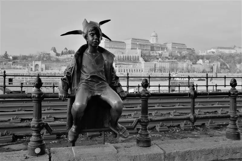 Принцессасорванец на набережной Говорят что ее изображение было на гербе - фото 73