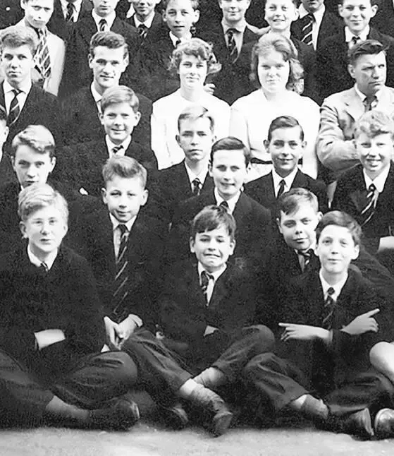 Средняя техническая школа Уикома 1961 год фотограф неизвестен Терри в нижнем - фото 1