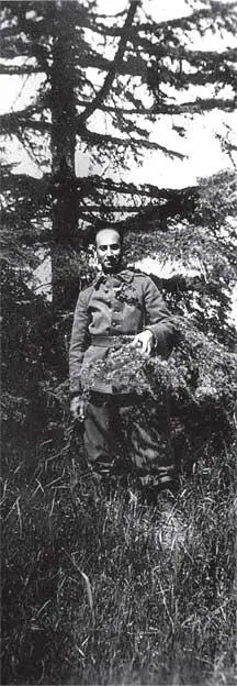 Даниил Резников во время службы во французской армии 19391940 годы Наталья - фото 24